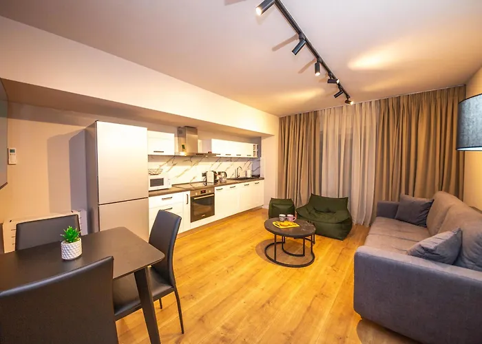 Blloku Unique 2 アパート *