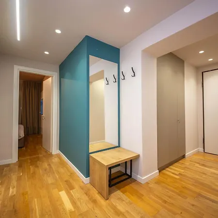 Apartment Blloku Unique 2