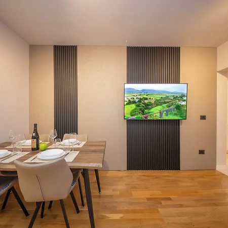 Blloku Unique 2 Tirana