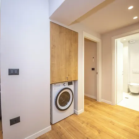 Blloku Unique 2 * Tirana