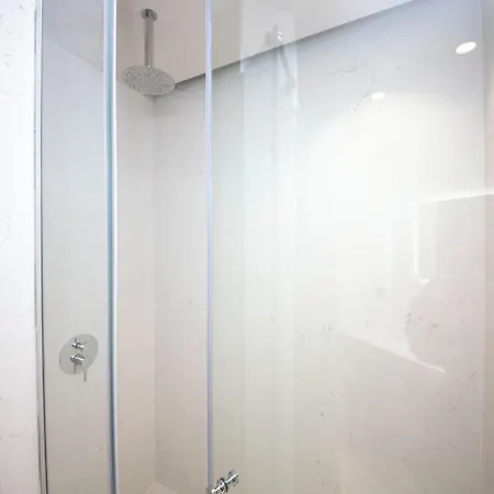 Blloku Unique 2 * Tirana