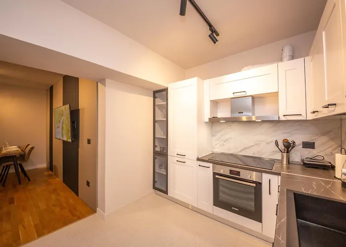 Blloku Unique 2 Тирана