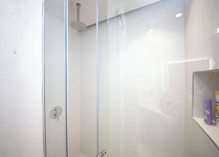 Blloku Unique 2 * Тирана